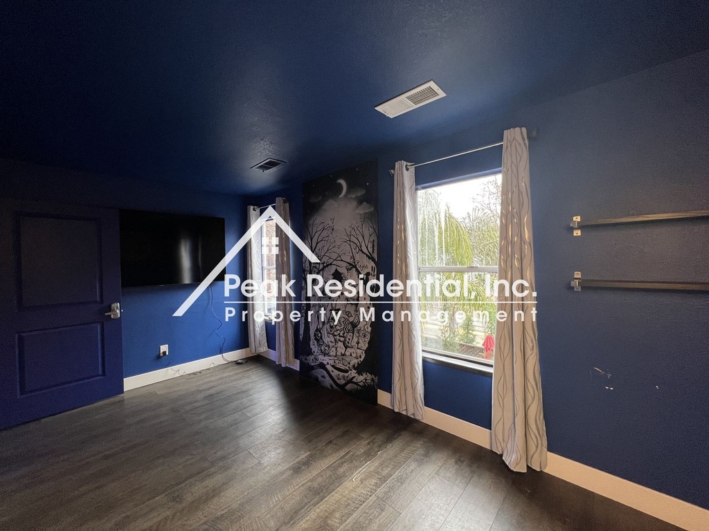 1209 R Street - Photo 16