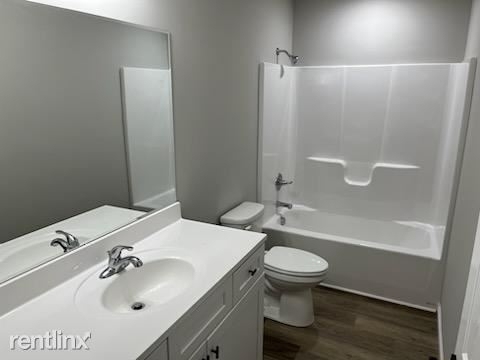 410 Charles Avenue - Photo 3