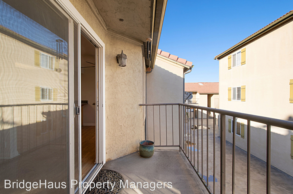 4222 Menlo Ave Unit 19 - Photo 8