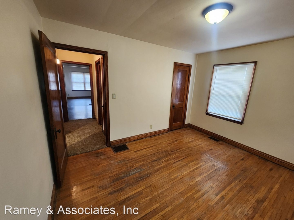 1108 Hathaway Ave - Photo 6