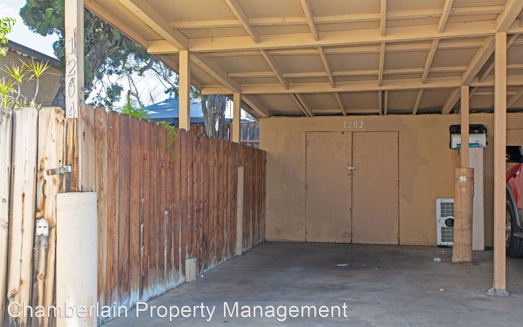1202-1212 S. Maple St. - Photo 10