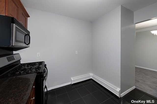 675 Conklin Street - Photo 2