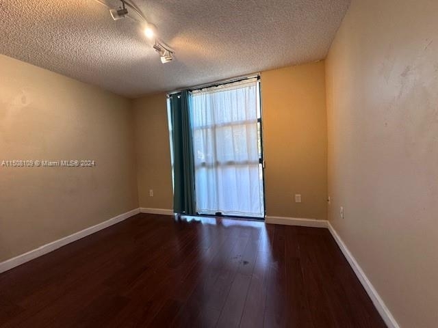 2075 Sw 122nd Ave - Photo 6