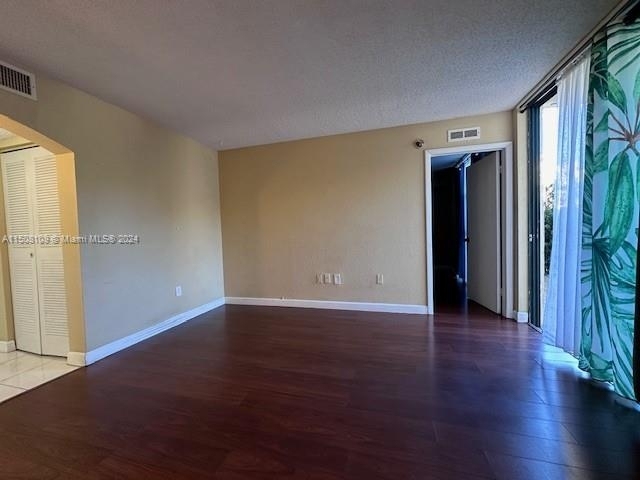 2075 Sw 122nd Ave - Photo 8