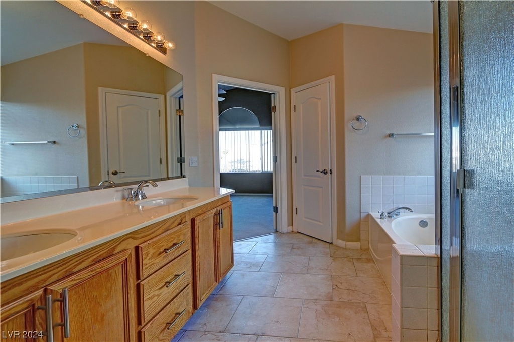 9794 Ice Box Canyon Court - Photo 16