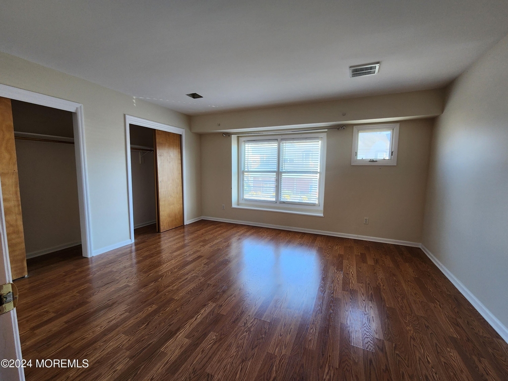 102 Lenison Avenue - Photo 10