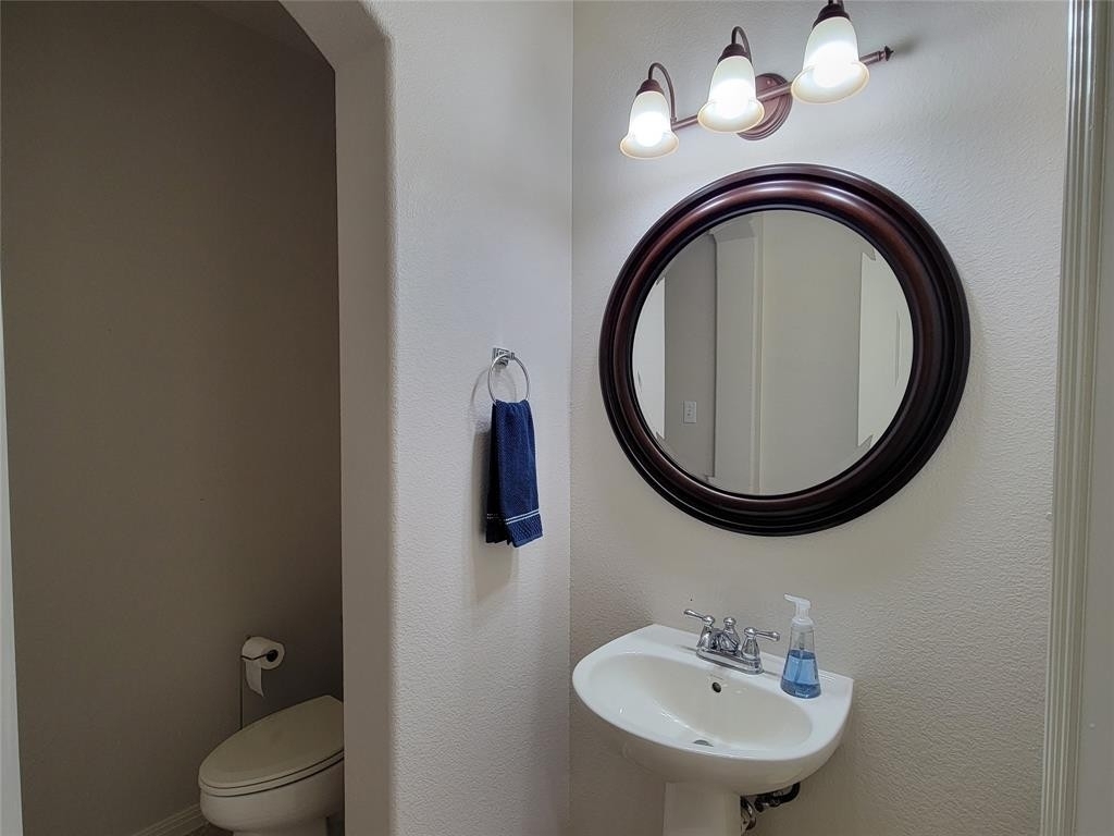 3936  Sapphire Loop - Photo 4