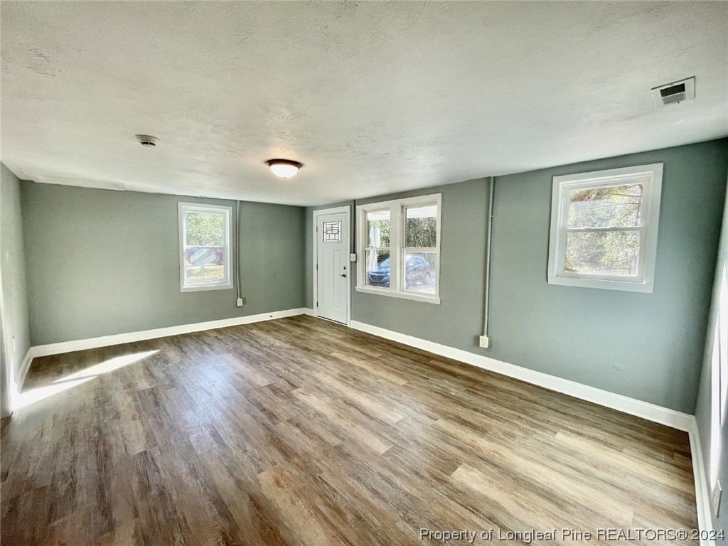 714 Wilma Street - Photo 3