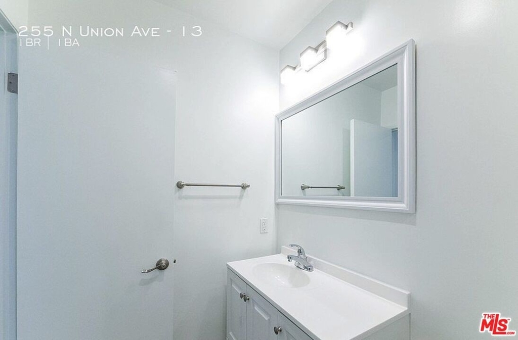 255 N Union Ave - Photo 6