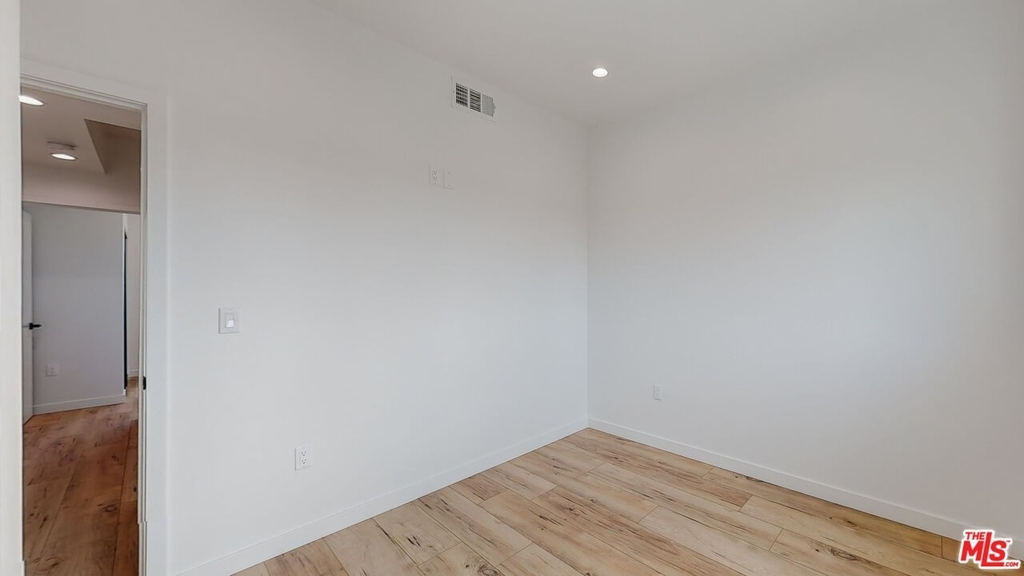 16010 Cantlay St - Photo 12