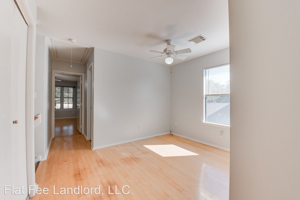 3919 Rolling Springs Ln - Photo 18