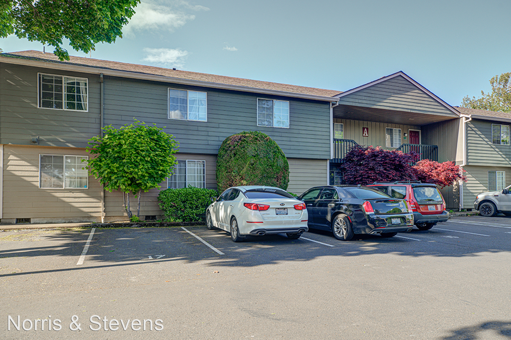 3214 Ne 62nd Ave - Photo 1