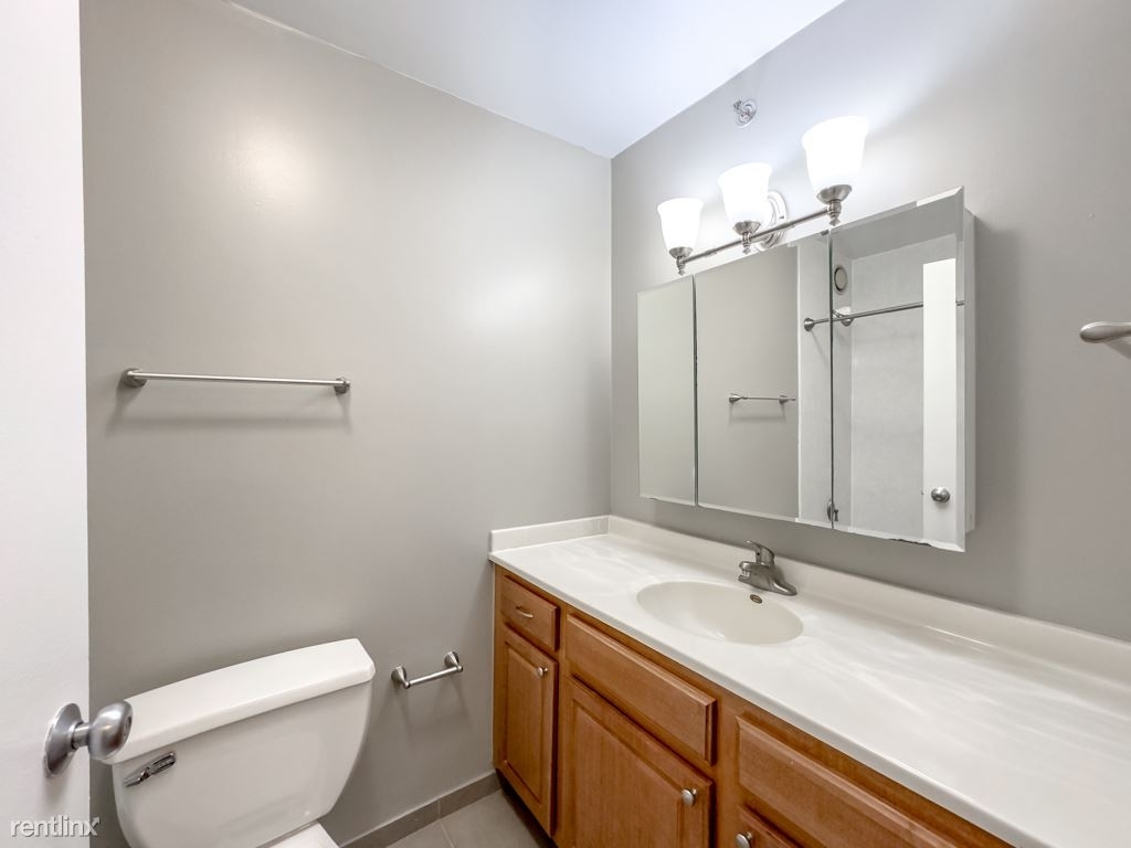 4334 N. Hazel, Unit A3061 - Photo 16