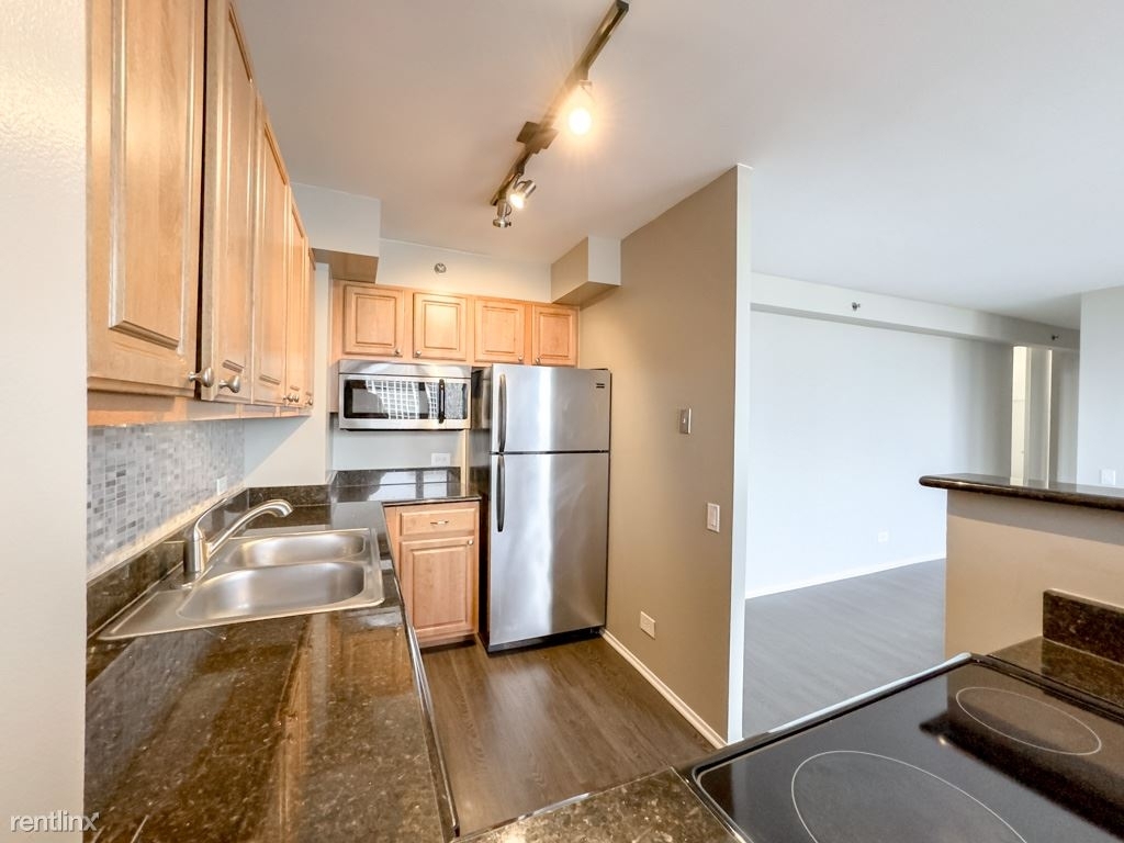 4334 N. Hazel, Unit C3061 - Photo 2