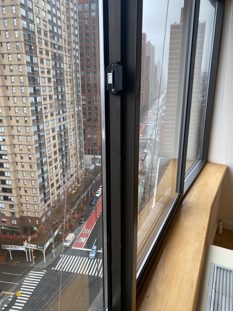 East 96th Street - Photo 6