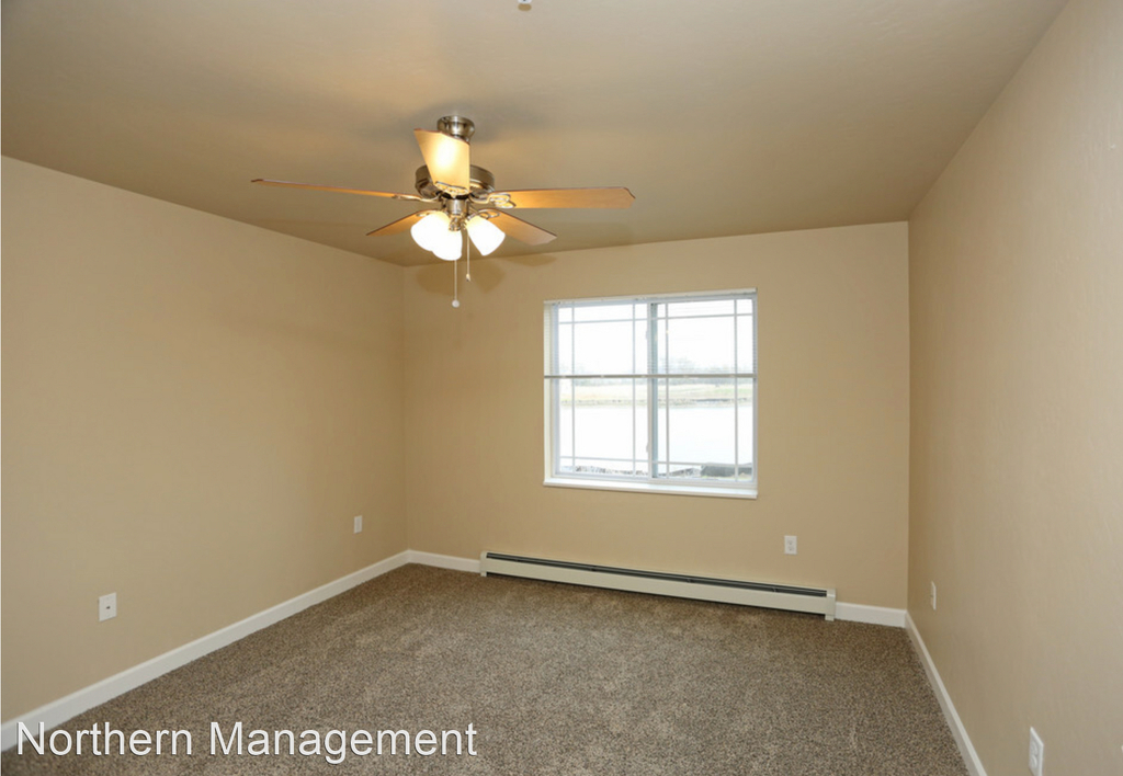 1000-1017 E. Brewster Drive - Photo 3