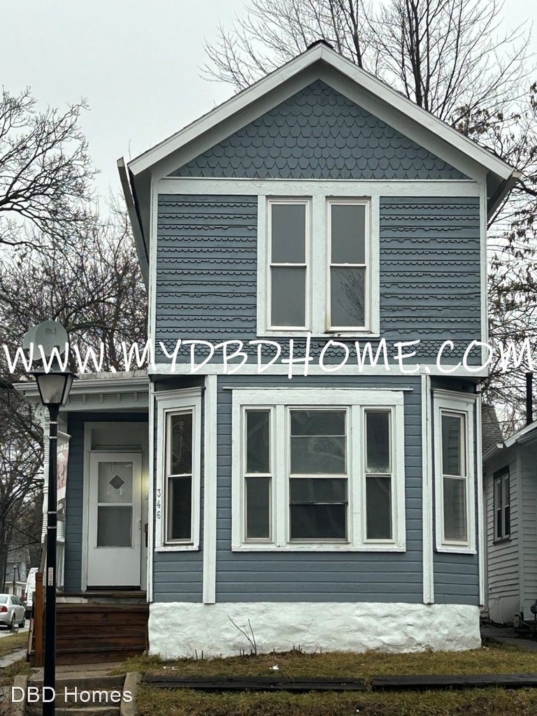 346 W Creighton Ave. - Photo 0