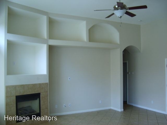 1131 Paradise Dr - Photo 2