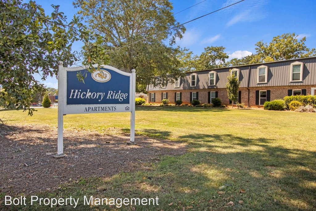 2413 Wade Hampton Blvd 864-244-0899 - Photo 11