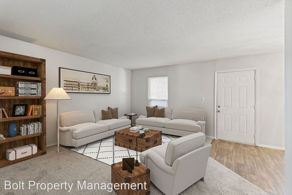 2413 Wade Hampton Blvd 864-244-0899 - Photo 16