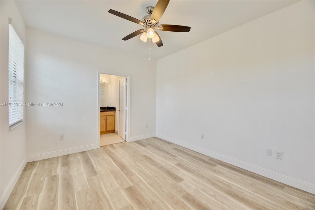 1133 Sw 147th Ter - Photo 17