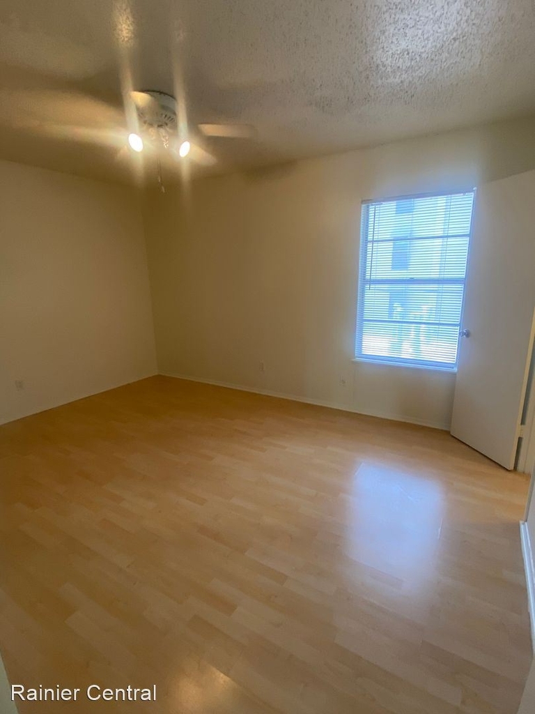 2207 Lawnmont - Photo 6