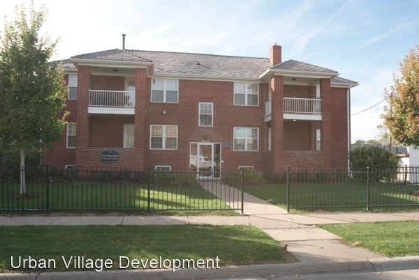 814 S. 38th Street - Photo 2