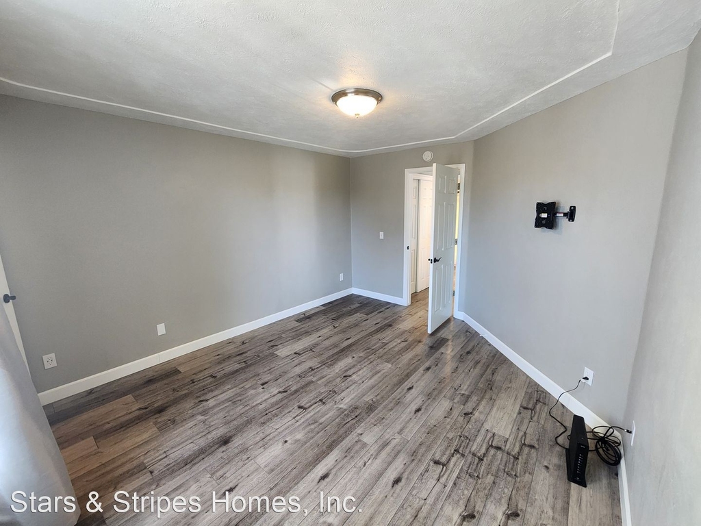 4096 S. Carson Street, Unit F - Photo 10