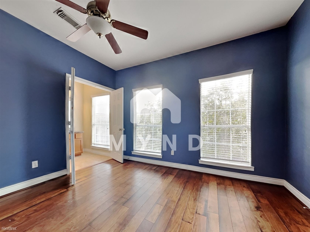 1015 Stanford St - Photo 18