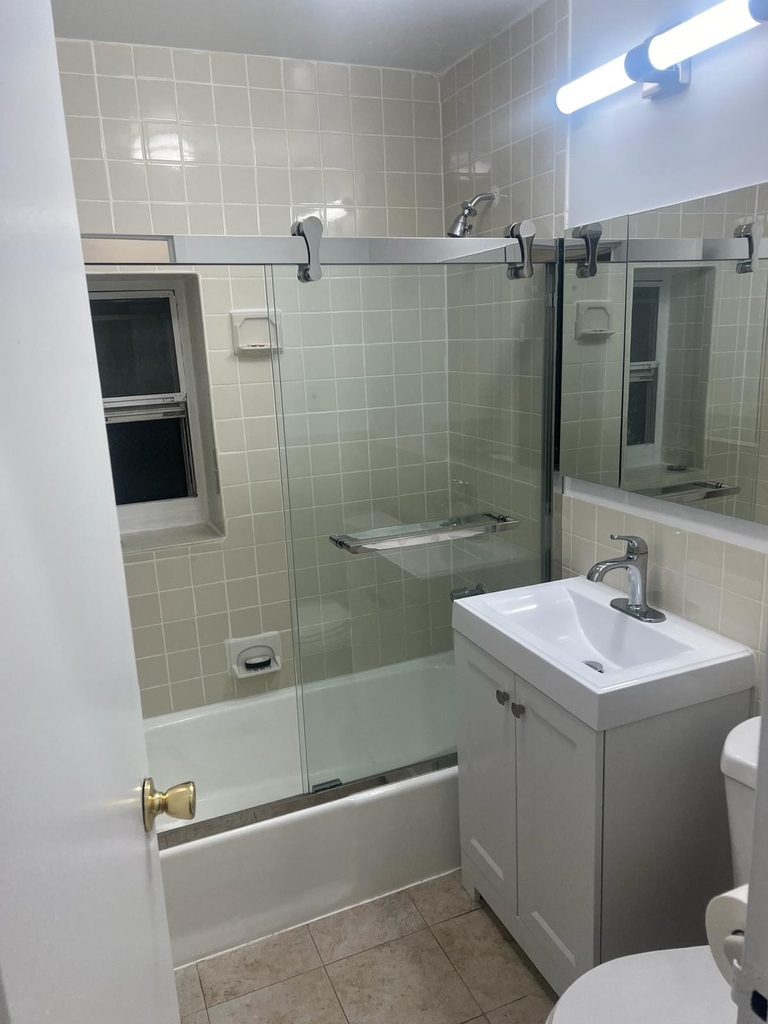 201 East 12th Street - Photo 1