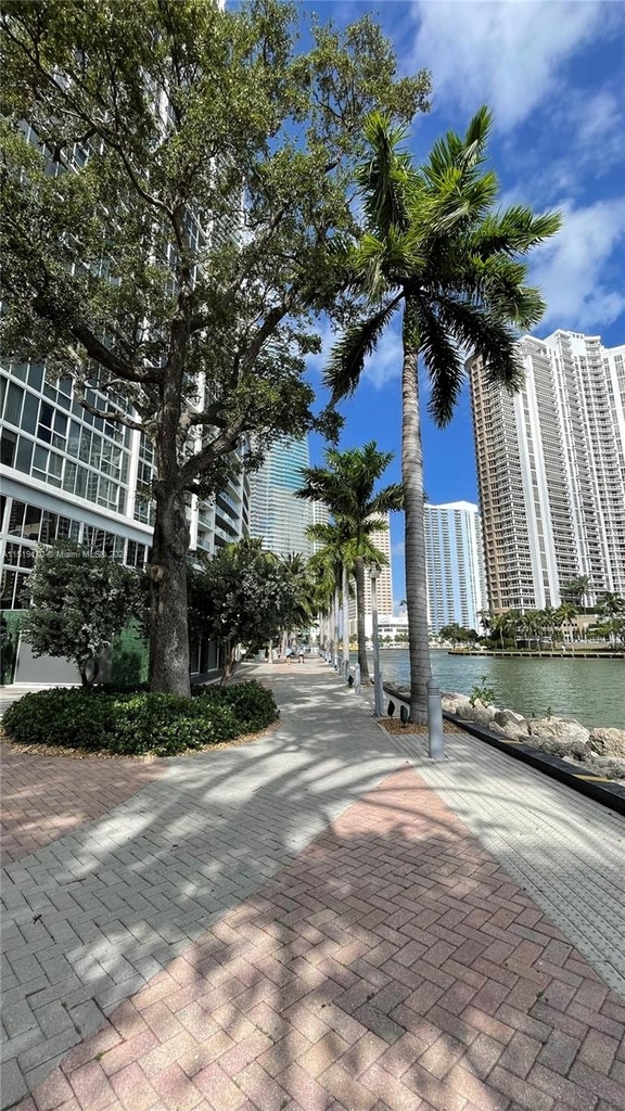 475 Brickell Ave - Photo 13