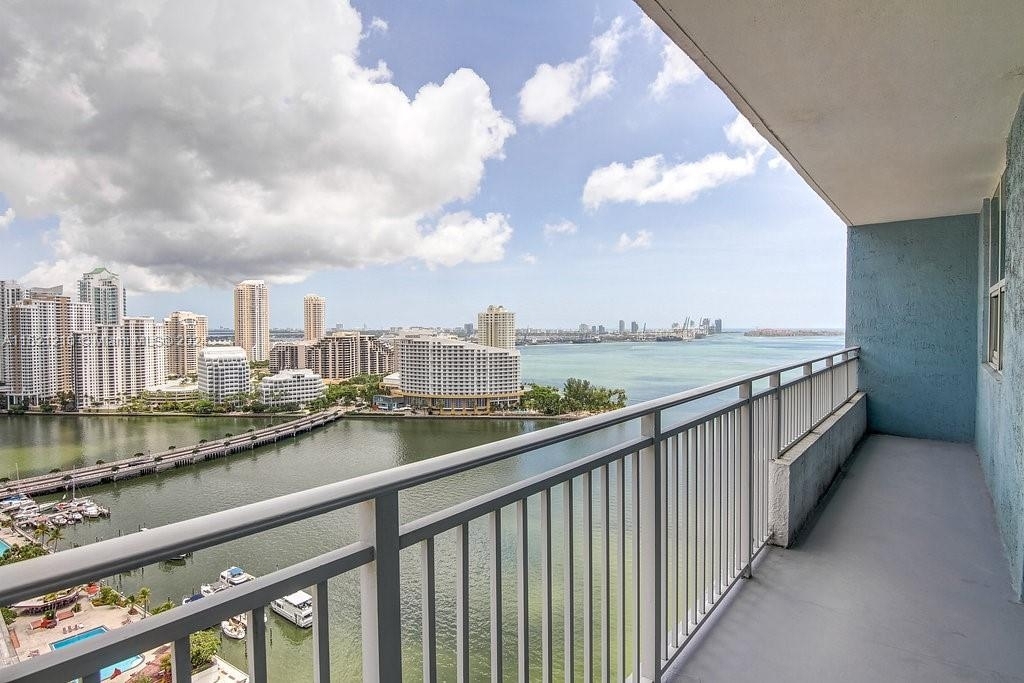 1111 Brickell Bay Dr - Photo 12