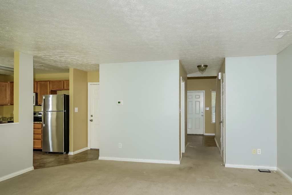 2528 Abalone Drive - Photo 2