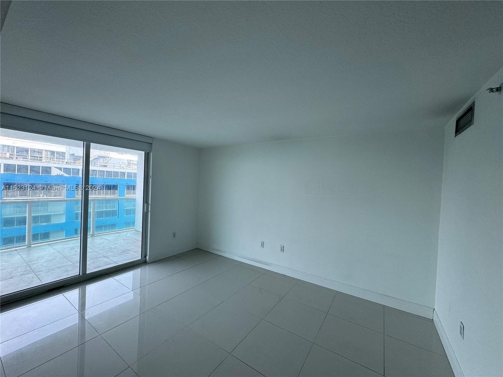 2101 Brickell Ave - Photo 4