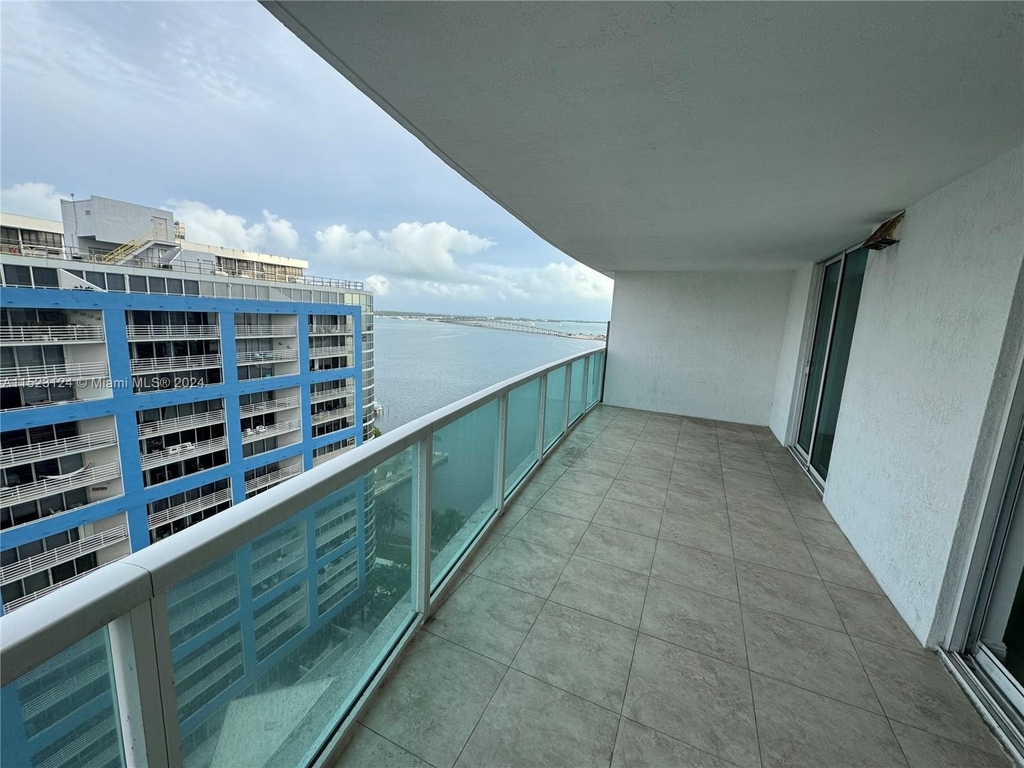 2101 Brickell Ave - Photo 8