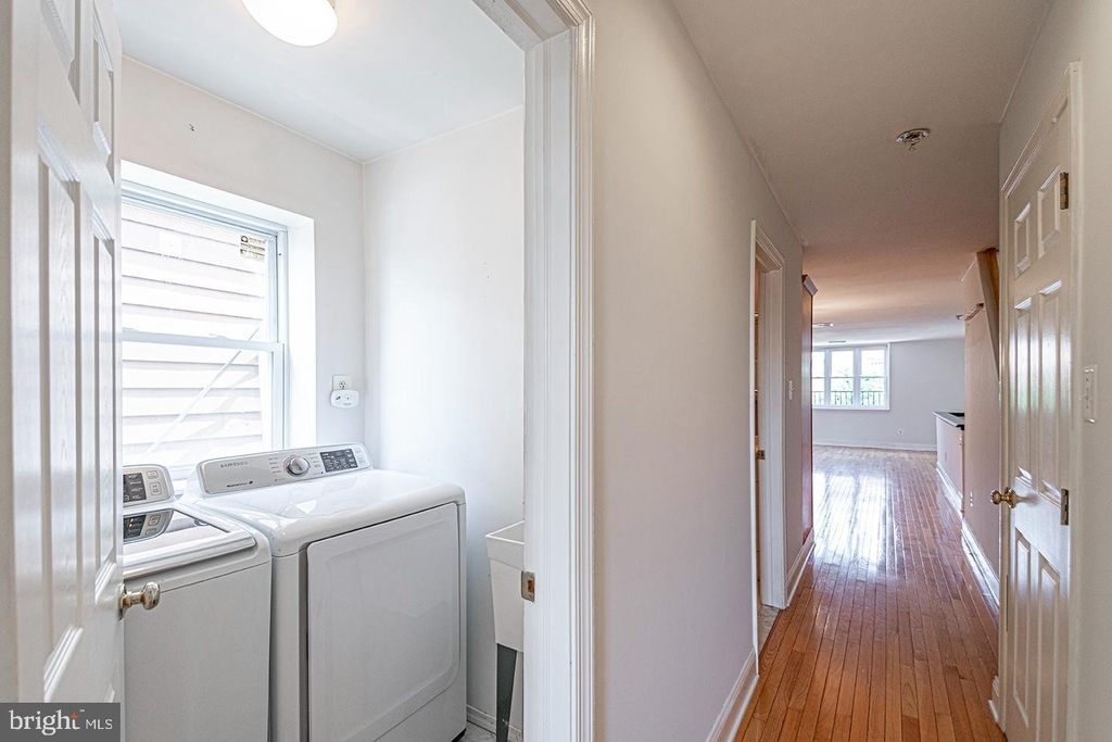 1635 E Passyunk Avenue - Photo 8