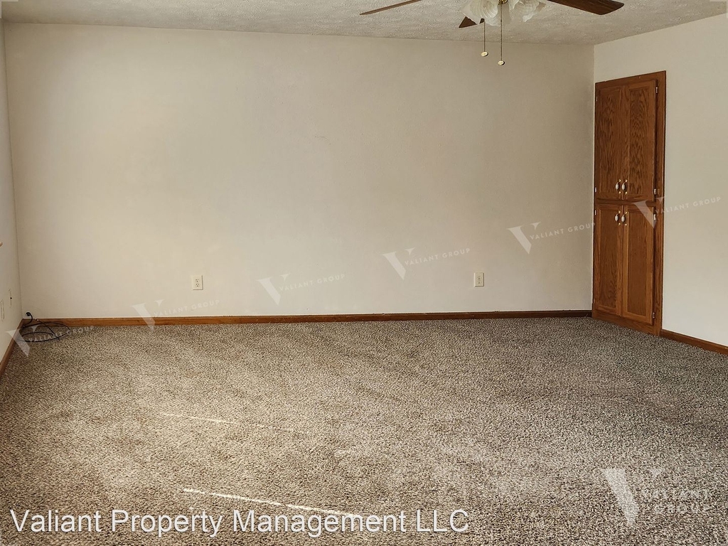 537 South Pleasant Valley Street - Photo 1