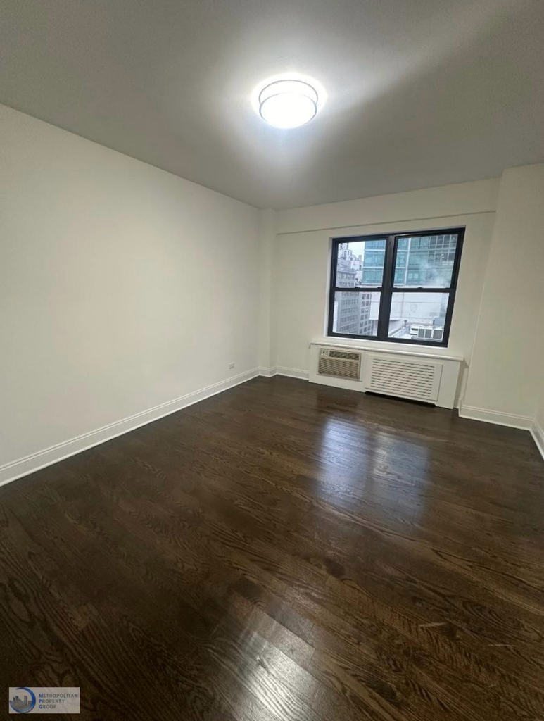 157 East 57th Street - Photo 4