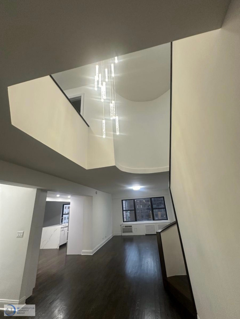 157 East 57th Street - Photo 5