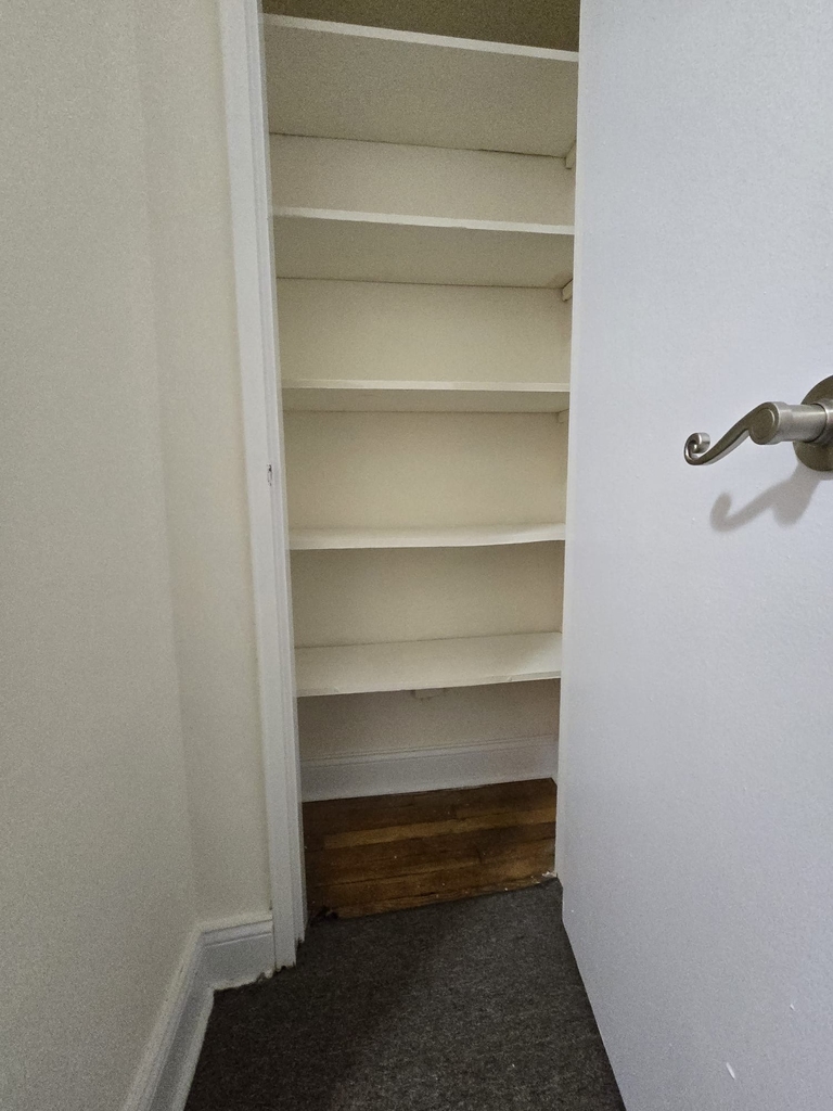 3323 Nostrand Avenue - Photo 10