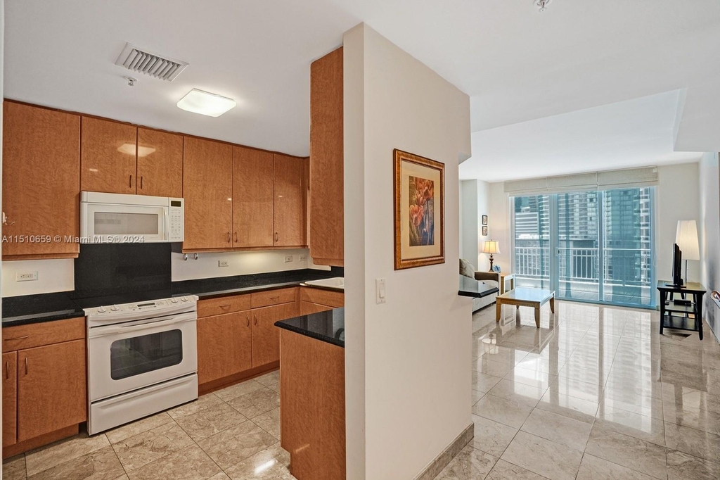 801 Brickell Key Blvd - Photo 1