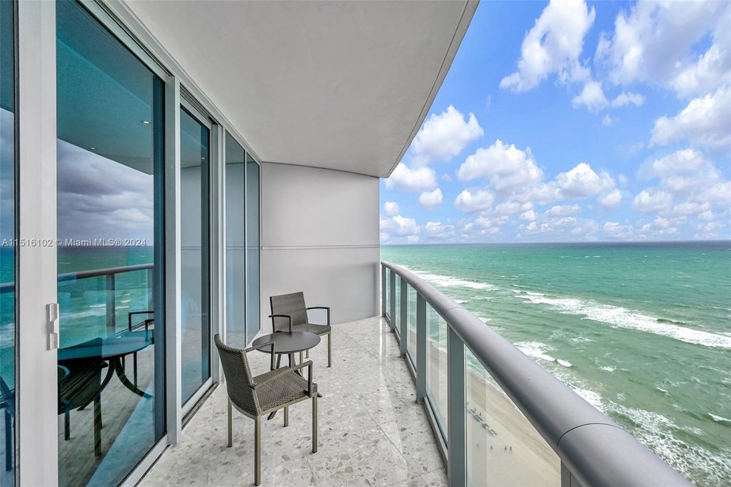 17001 Collins Ave - Photo 6