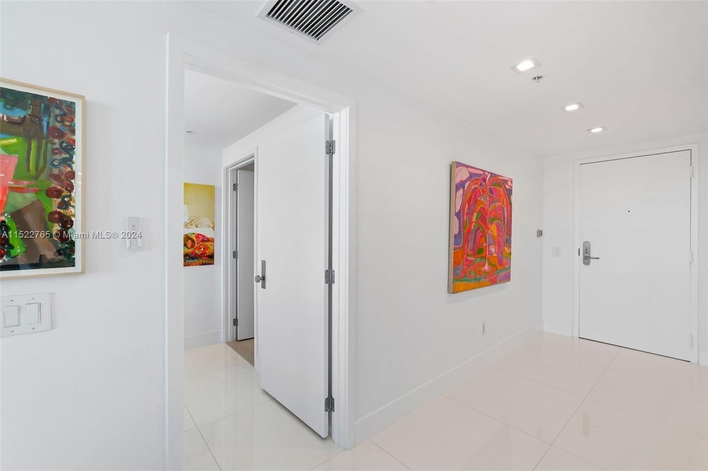 6899 Collins Ave - Photo 27