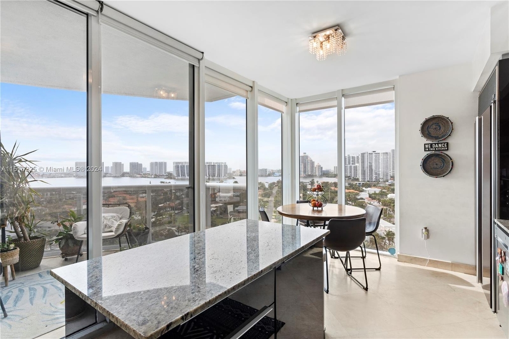 18911 Collins Ave - Photo 9