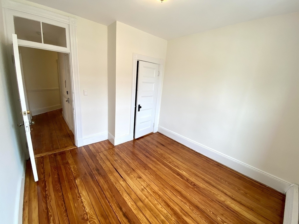 866 Huntington Avenue - Photo 8