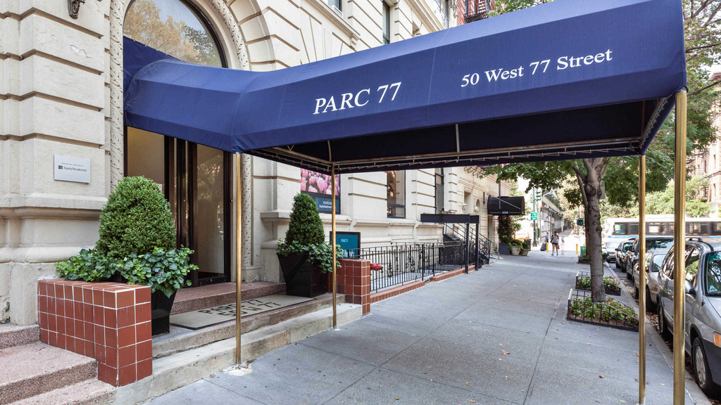 50 West 77th Street - Photo 1