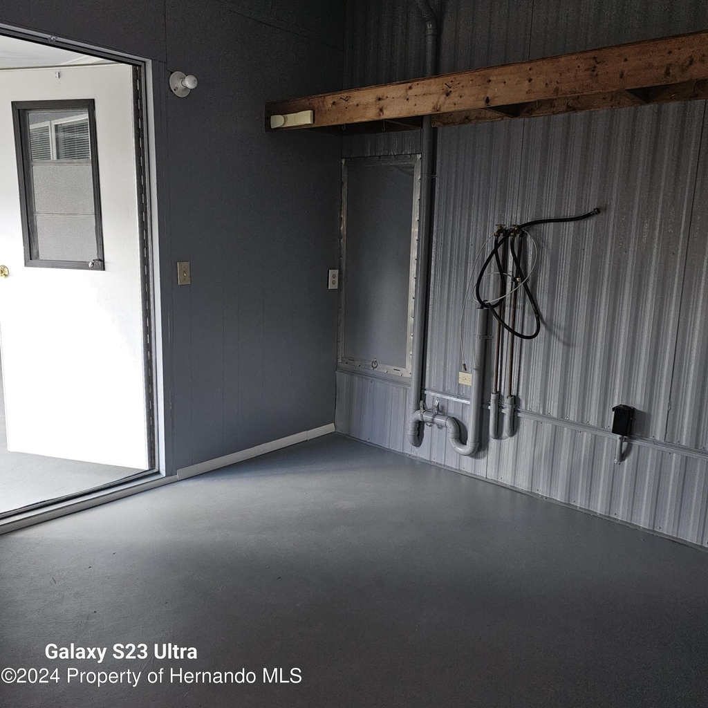 8030 Fairlane Avenue - Photo 21