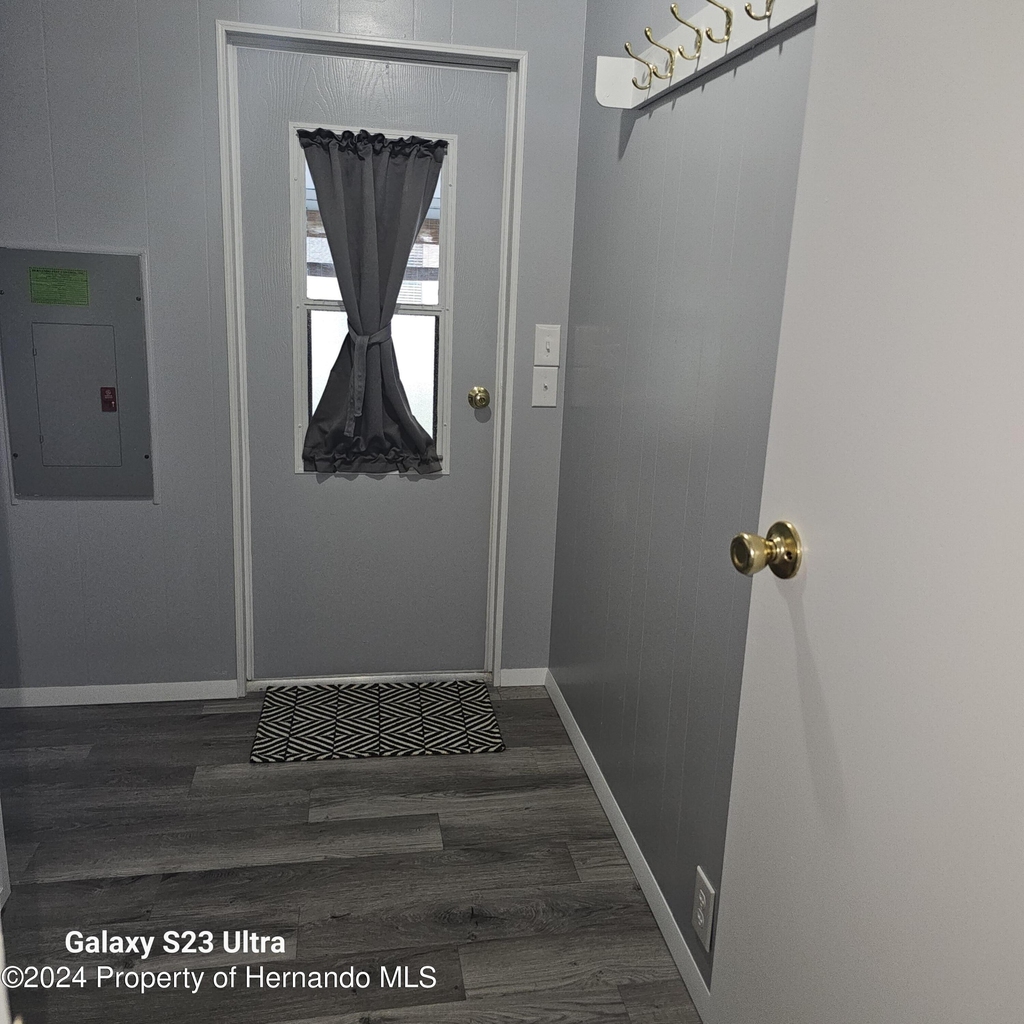 8030 Fairlane Avenue - Photo 15