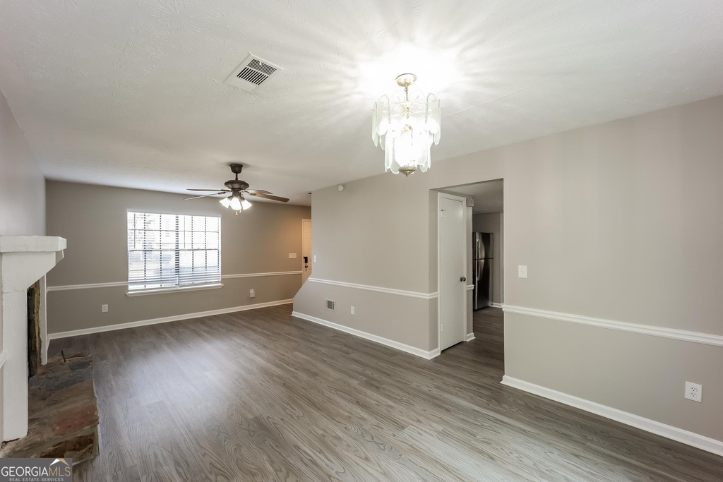 702 Durham Crossing - Photo 5