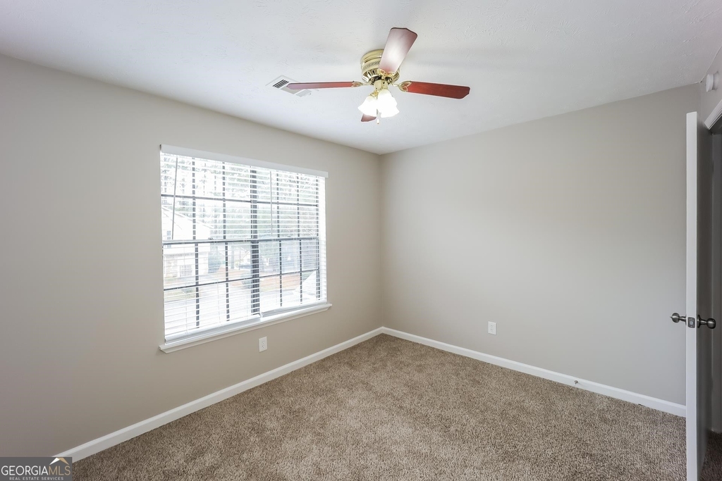 702 Durham Crossing - Photo 13